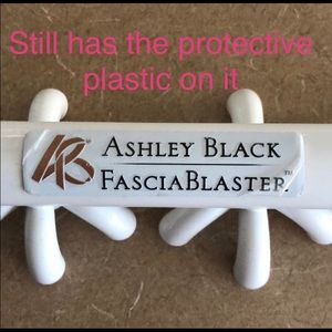 SOLD: Original Fasciablaster: EUC, like brand new!
